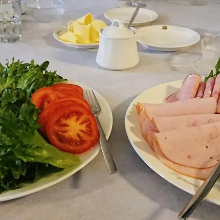 Lepaan Kesahostelli Lepaa